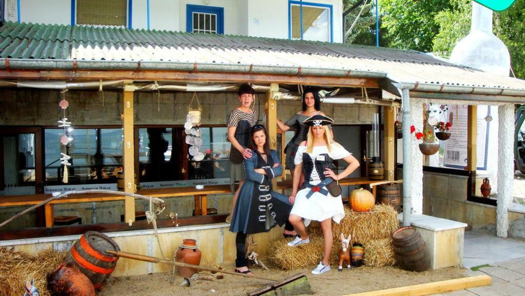 Комплекс Белите Къщи Shtarkelovo Gnezdo Eksteriør bilde