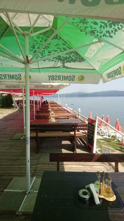 Комплекс Белите Къщи Shtarkelovo Gnezdo Eksteriør bilde